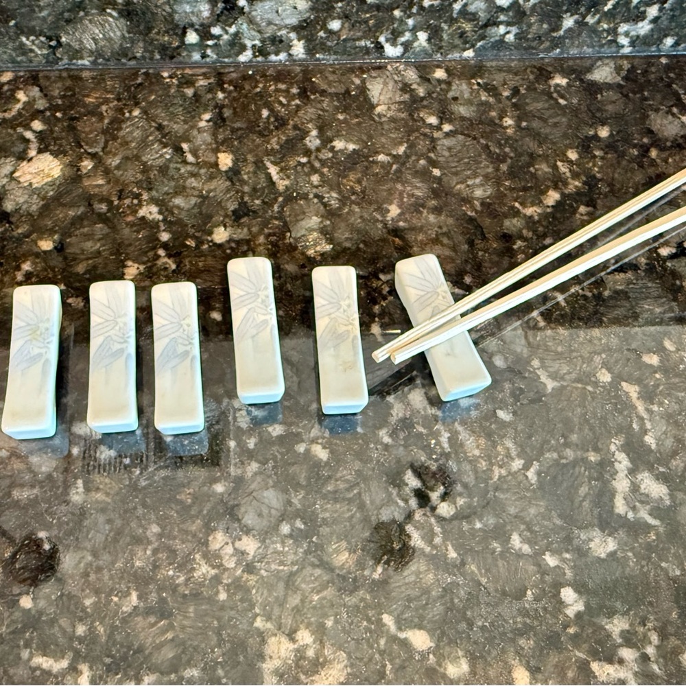 Chopstick Holder Japanese
Style Ceramic  Chopsticks Rest Set 6